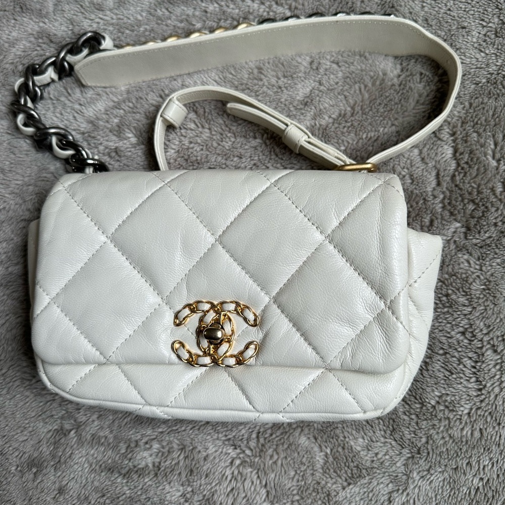Chanel 19 Bumbag Waist Belt